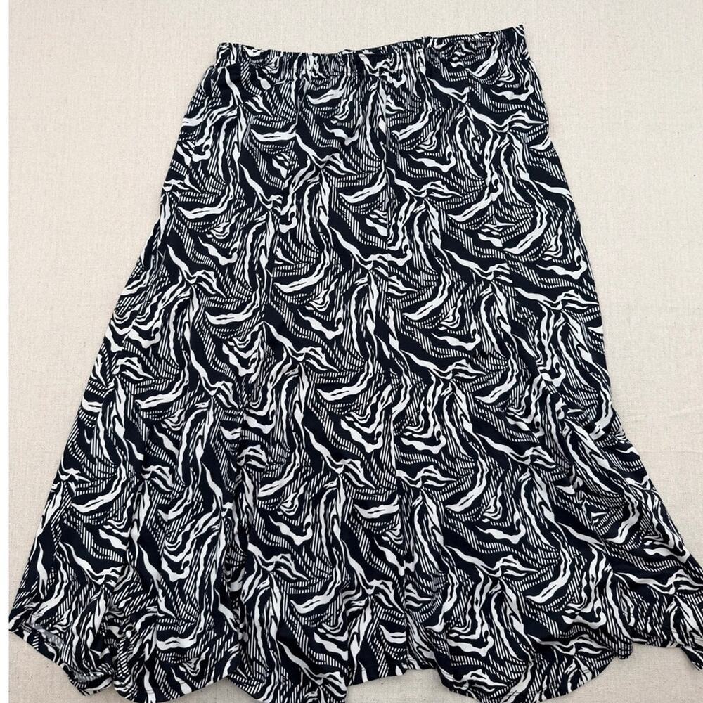 Black & White Patterned A-Line Women's Skirt